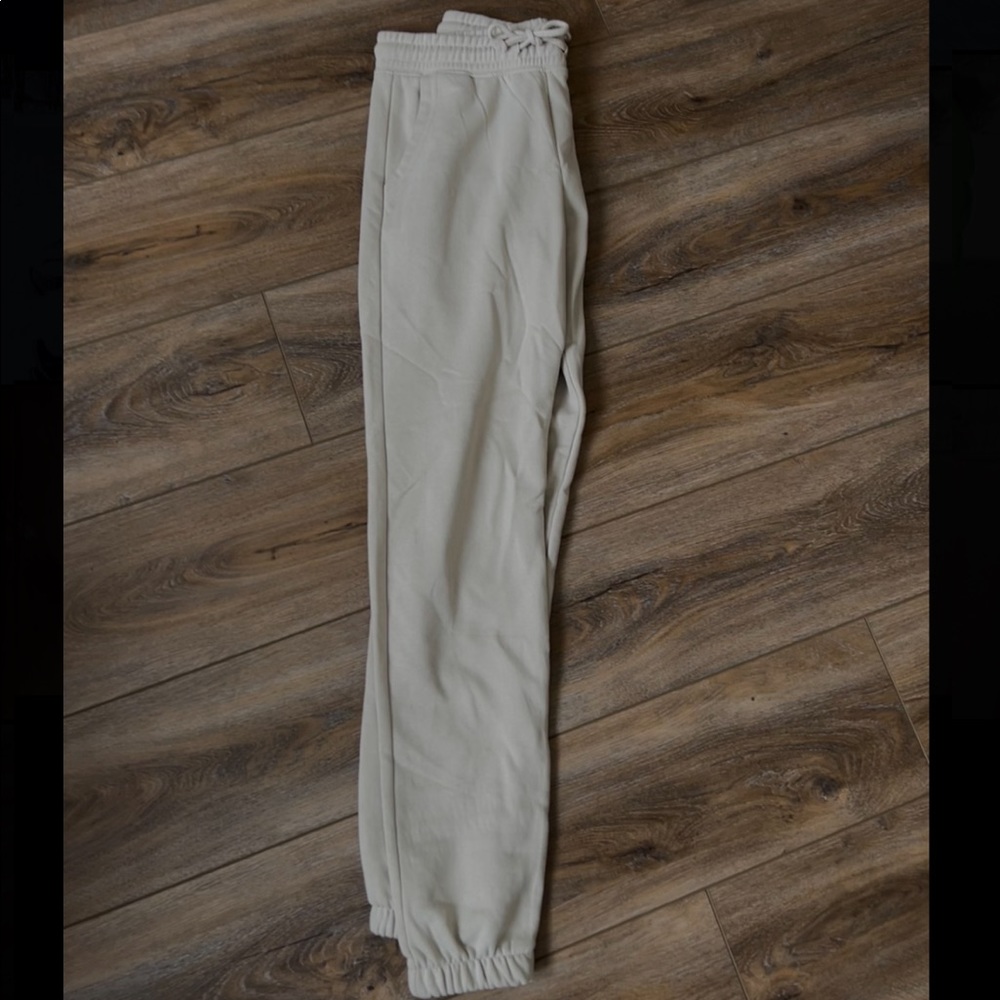 Beige/Tan H&M Joggers (XS)